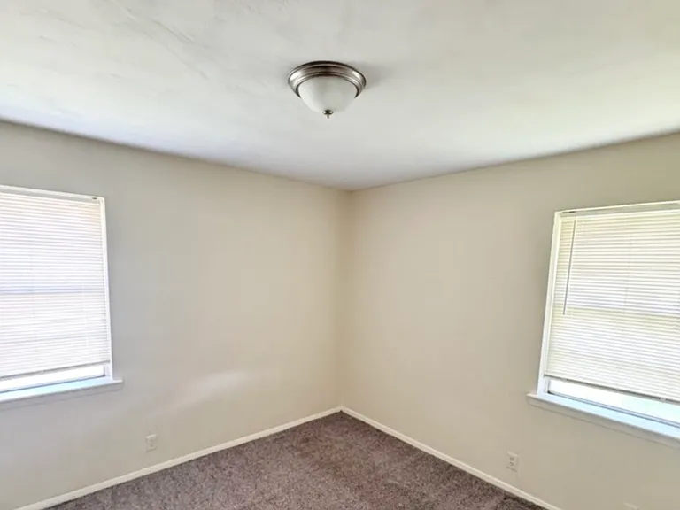 2206 Norma Dr — Photo 8