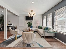 Olivo Square Apartments