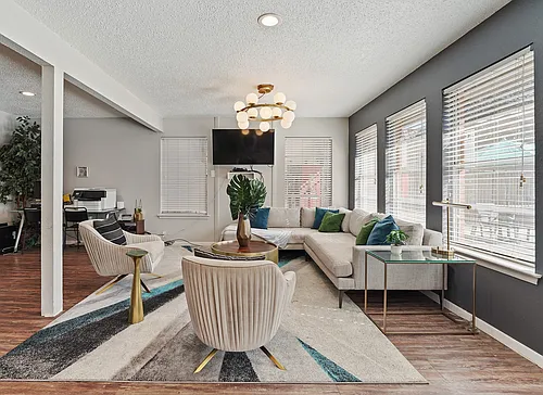 Olivo Square Apartments Photo 1