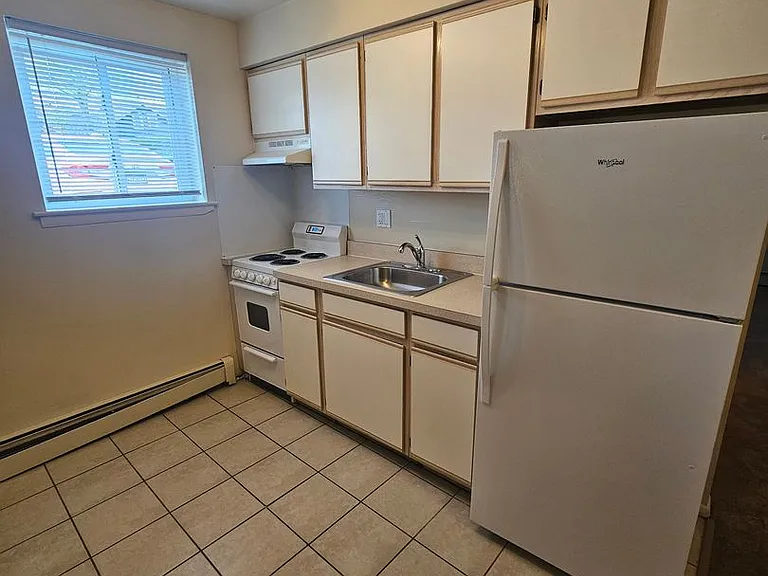 227 Chester Pike — Photo 5