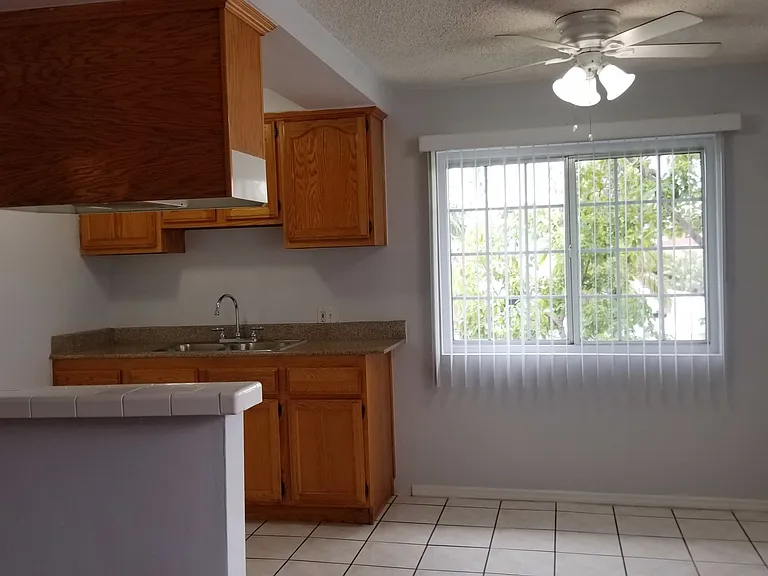 6105 Alamo Ave — Photo 3