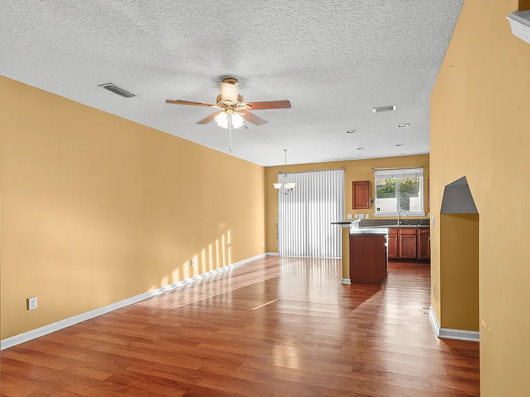 2364 Red Moon Dr — Photo 6