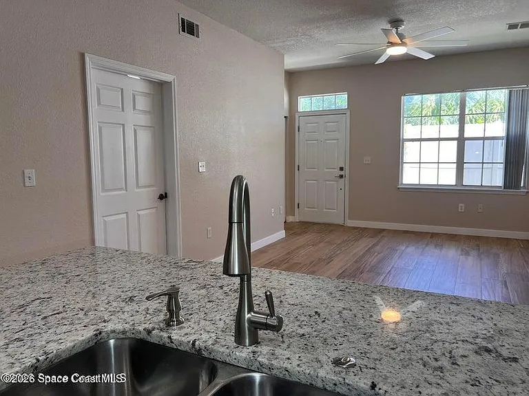 105 Turpial Way #103 — Photo 4