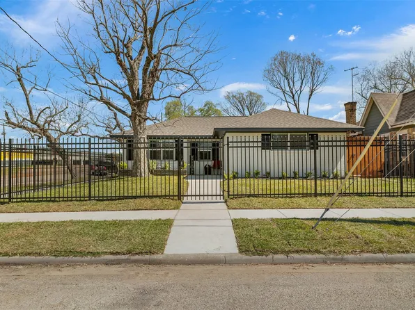 1003 Claxton St, Houston, TX 77087