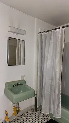 Rented by Winzone Realty Inc | media 4