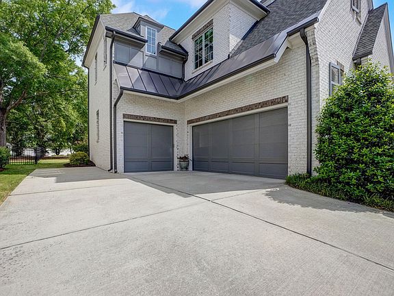 5th image of 520 Calderbank Way