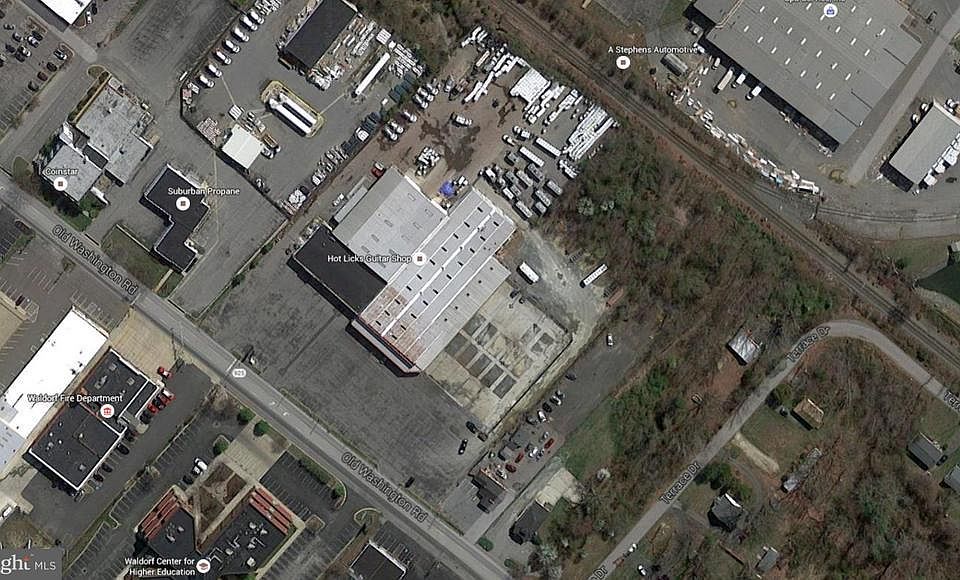 2nd image of 3250 Old Washington Rd