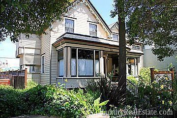 2nd image of 216 Laurel St