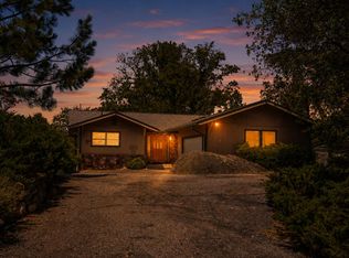 23290 E Shadow Dr, Auburn, CA 95602