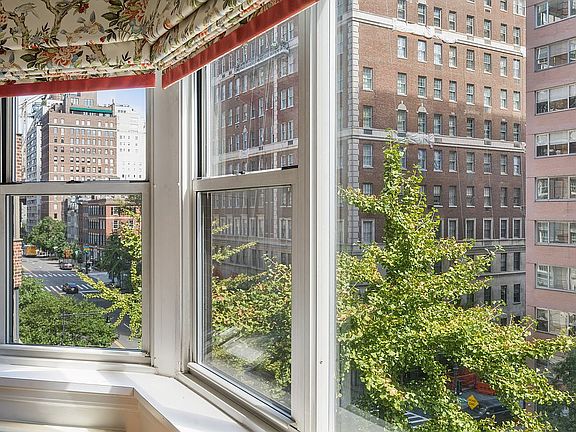 4th image of 20 Sutton Pl S #6B