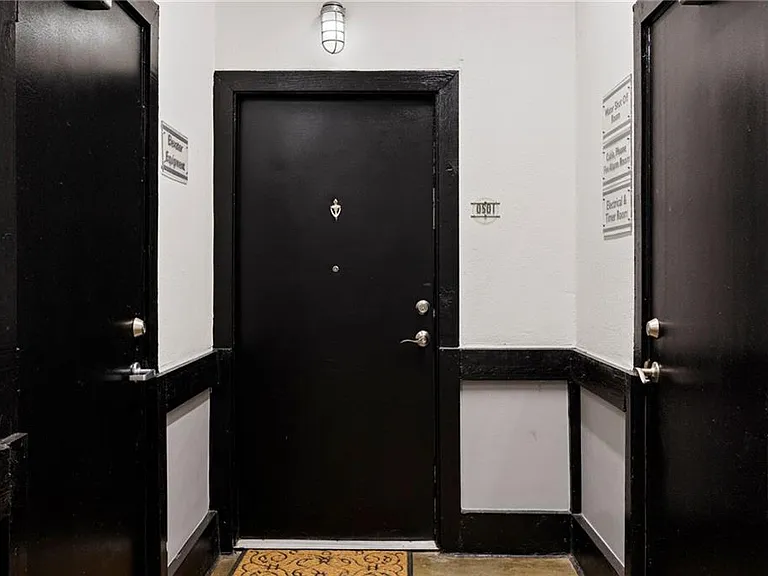 5300 Peachtree Rd #501 — Photo 24