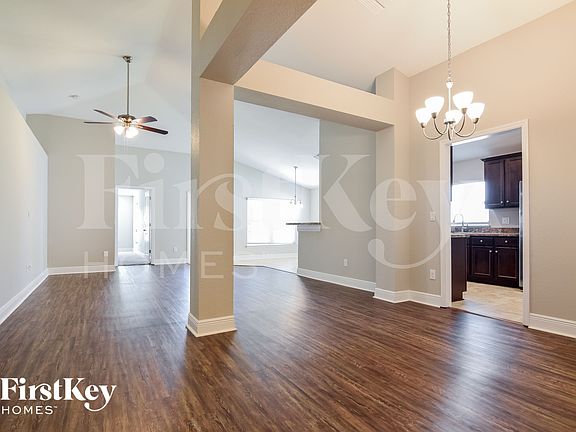 3rd image of 14503 Dunrobin Dr