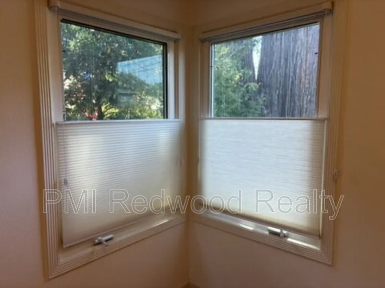855 15th Ave — Photo 6