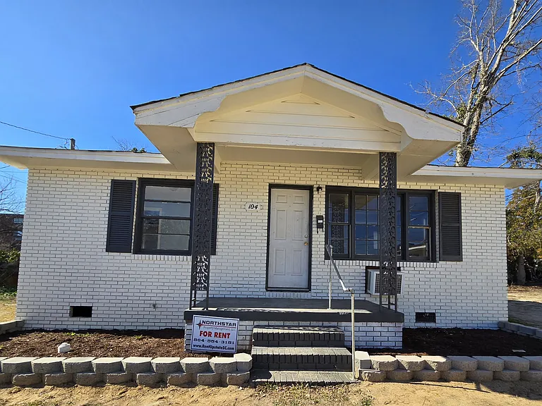 104 Merriman Ave — Photo 1
