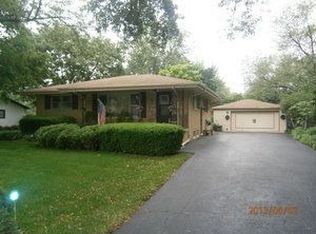 330 S Lambert Rd, Glen Ellyn, IL 60137