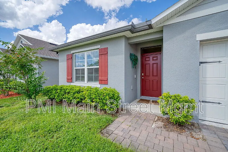 4 bed, 2.0 bath, 1830 sqft, $2,390 — Photo 3