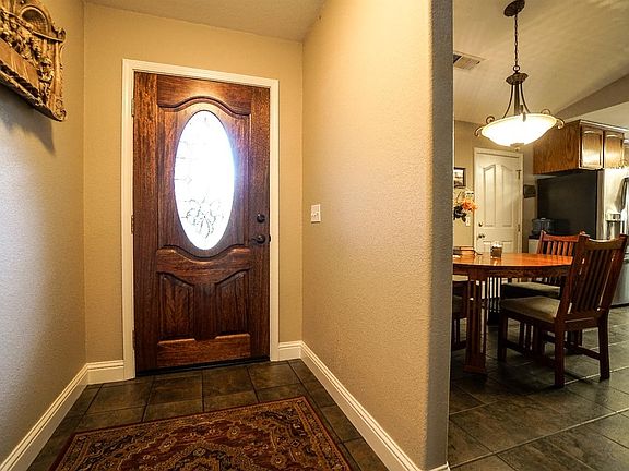 3rd image of 141 Teal Ln