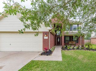 207 Seascape Ln, Dickinson, TX 77539