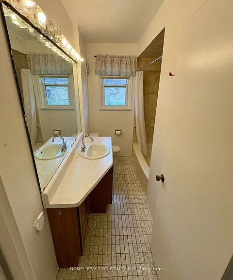 1509 Pharmacy Ave — Photo 13