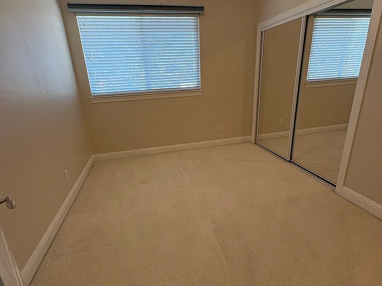 1729 Marich Way — Photo 24