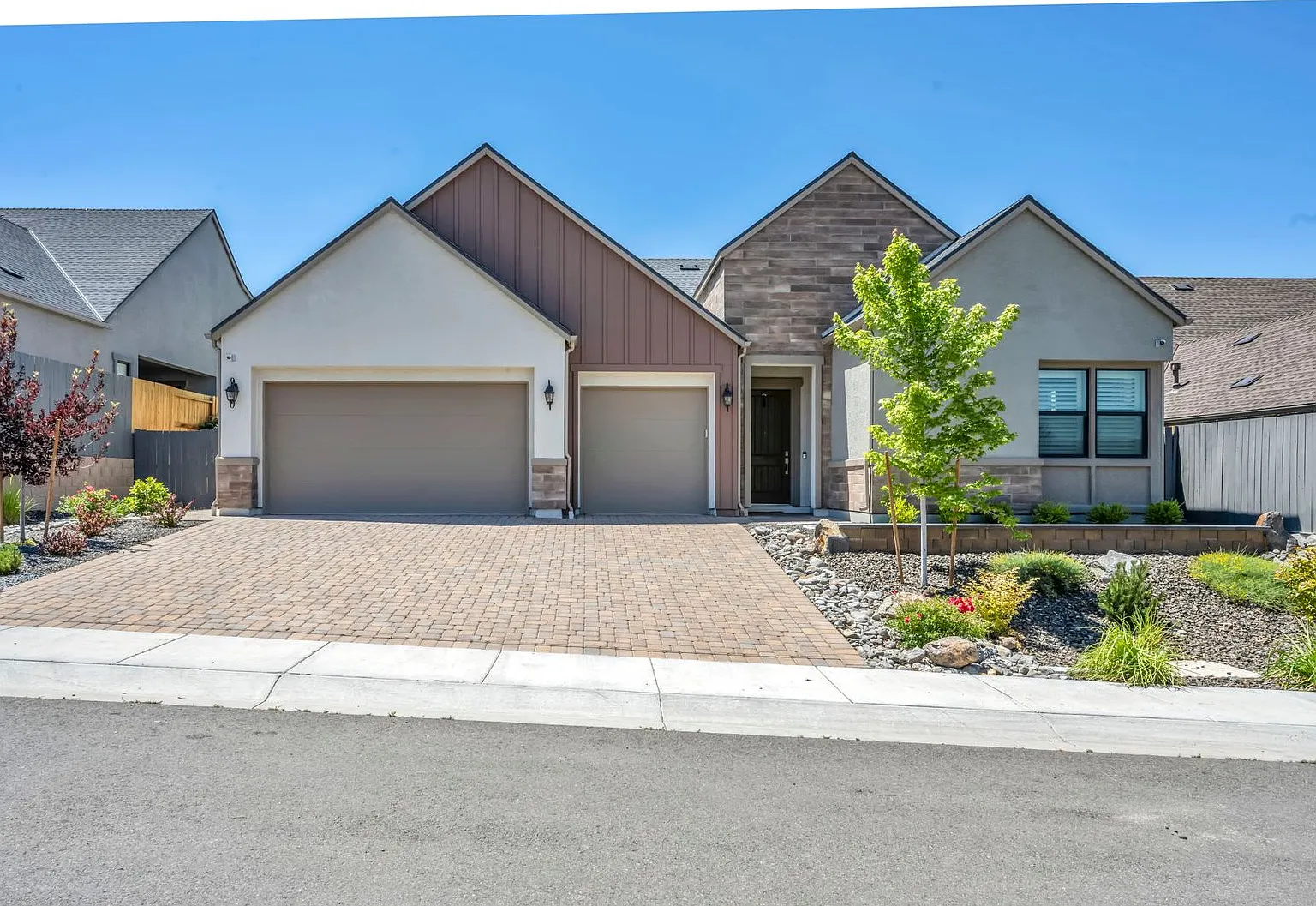 Fully Furnished South Reno Oasis | All Utilities Included | Resort-Style Living — Photo 3