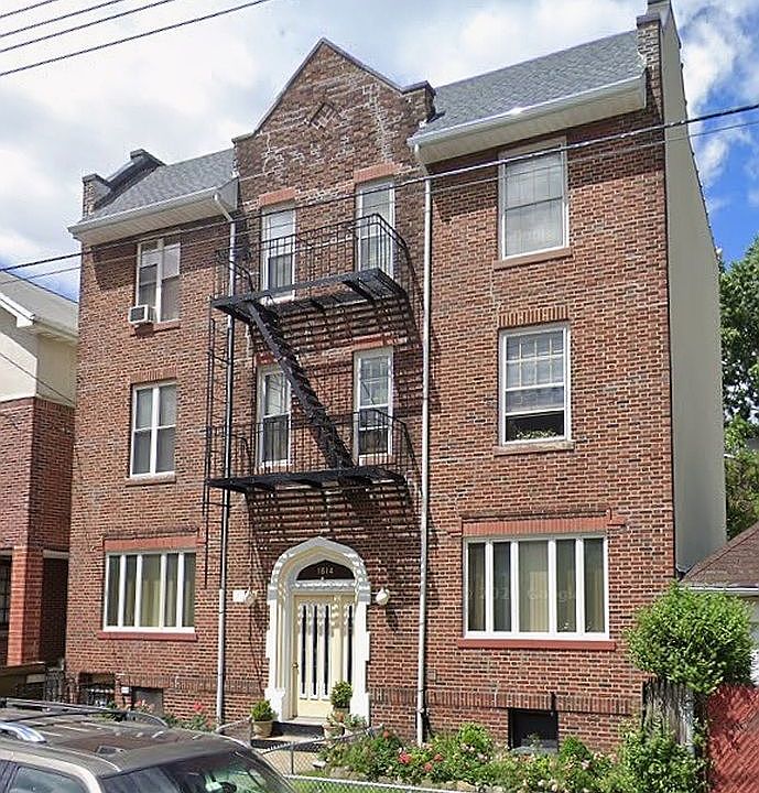 1st image of 1814 E 19th St