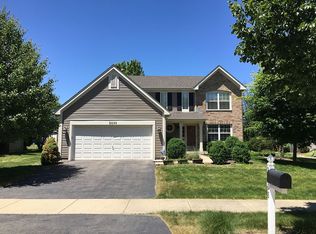 2488 Blue Spruce Ln, Aurora, IL 60502