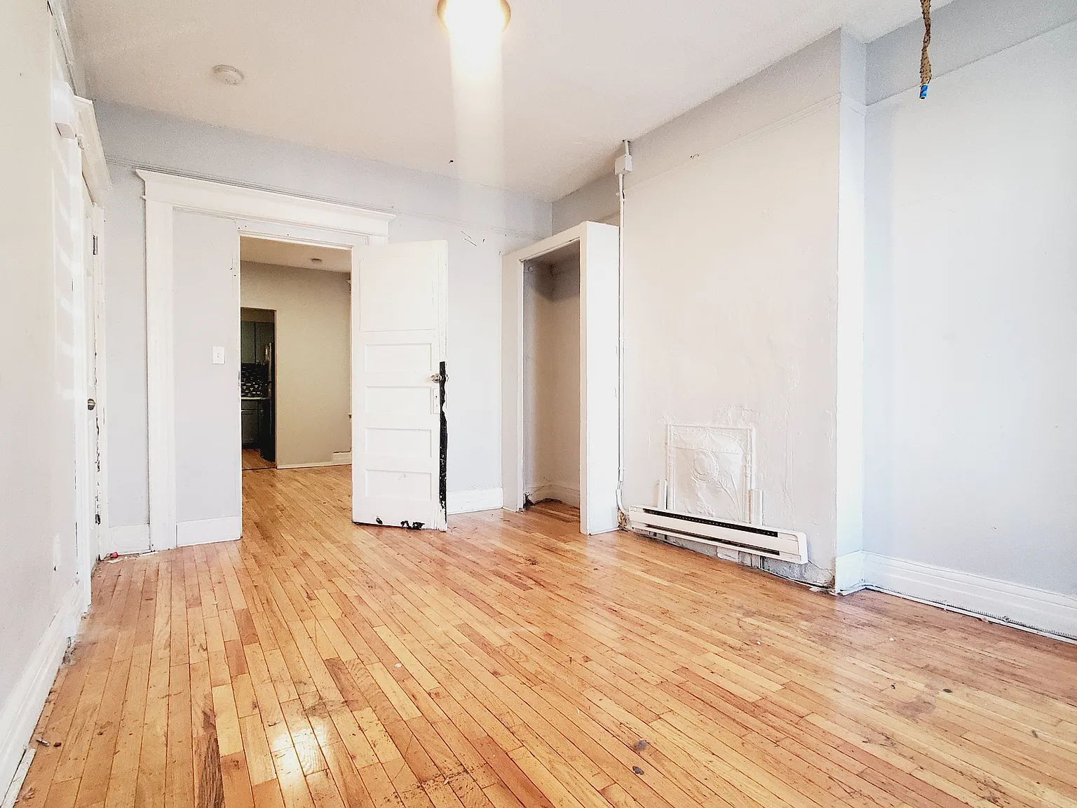 2 bed, 800 sqft, $2,100 — Photo 4