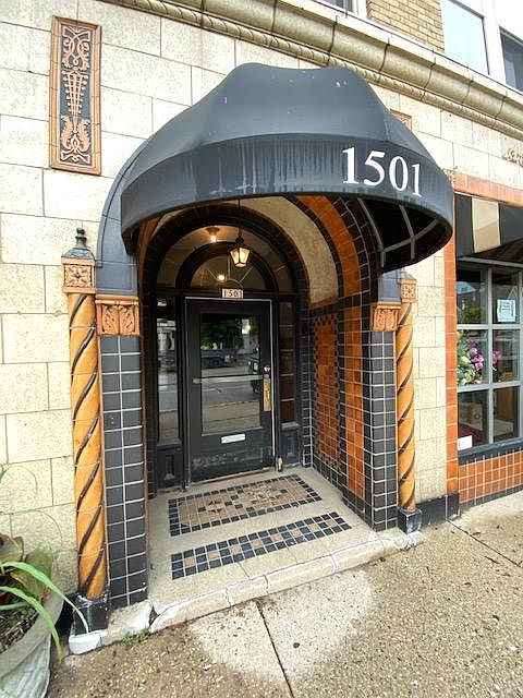 1st image of 1501 N Farwell Ave #4