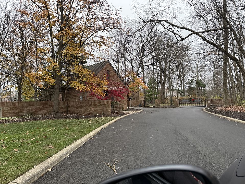 1st image of 8736 Dunsinane Dr #1