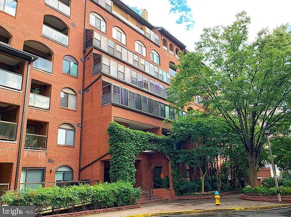 1029 N Stuart St APT 411, Arlington, VA 22201