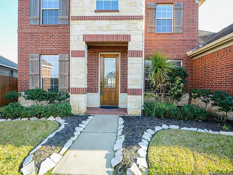 25939 Celtic Terrace Dr — Photo 2