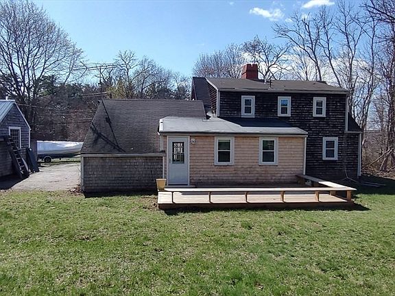 4th image of 11 Newbury Neck Rd