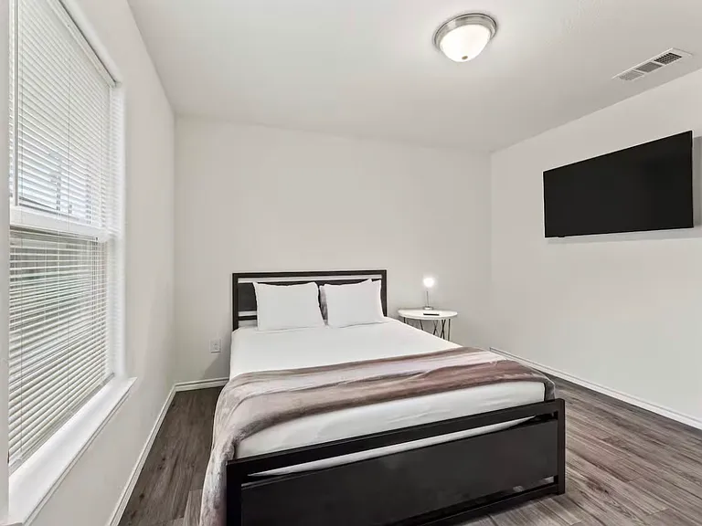 2314 Dalworth St #2314 — Photo 27