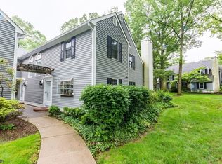 11 Countryside Dr, Basking Ridge, NJ 07920