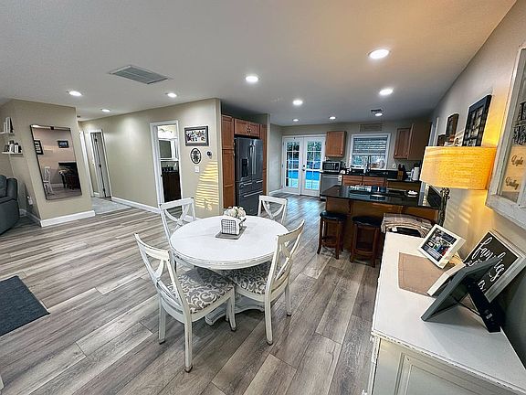 5th image of 485 Ironwood Dr