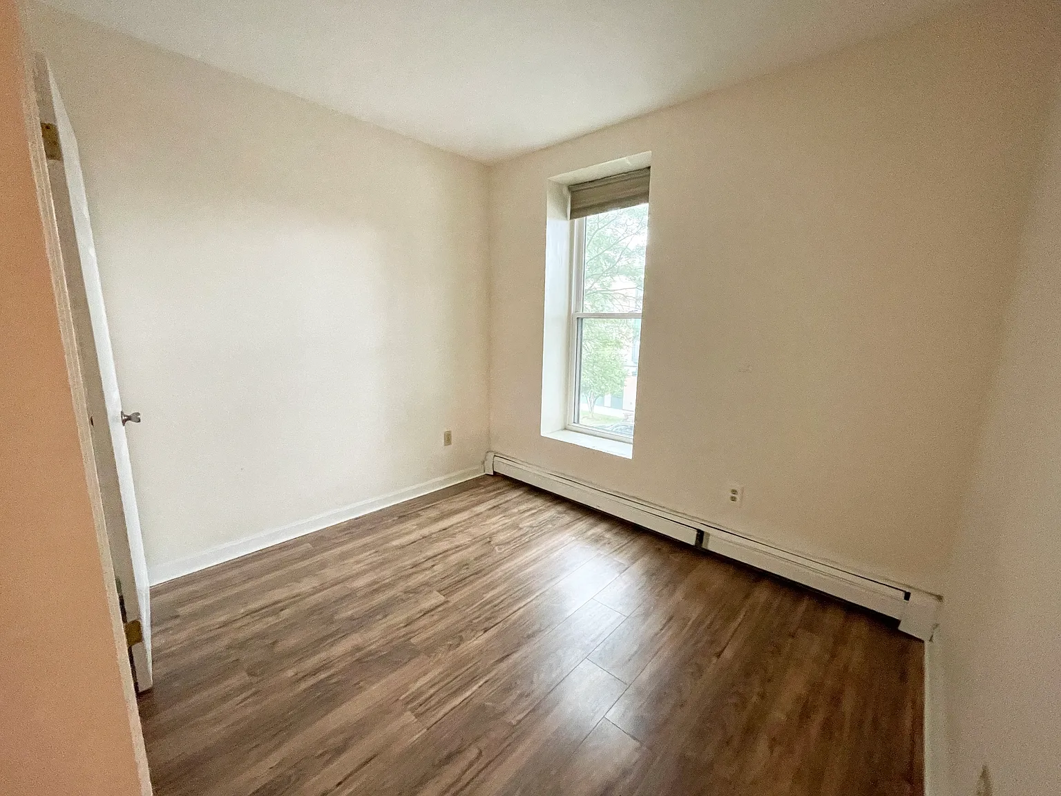 2 bed, 1200 sqft, $3,800 — Photo 4