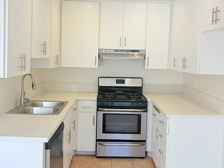 1160 Ruberta Ave — Photo 16