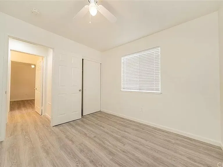 24101 Fir Ave — Photo 18