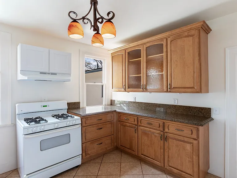 214 W Ortega St — Photo 20