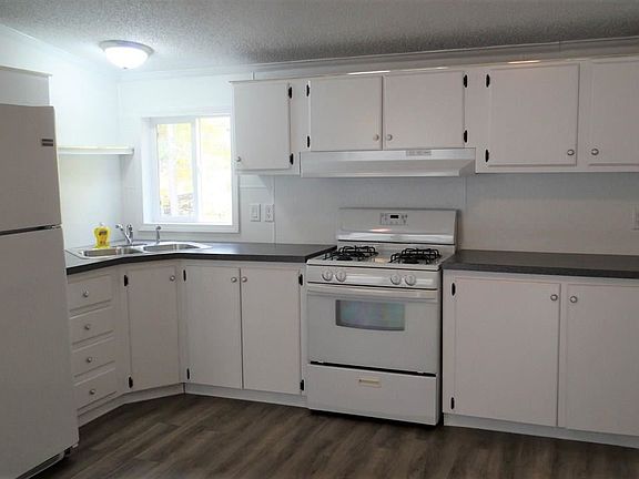 5th image of 2469 West Ave