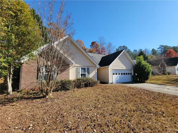 518 Bellingham Dr, Sugar Hill, GA 30518