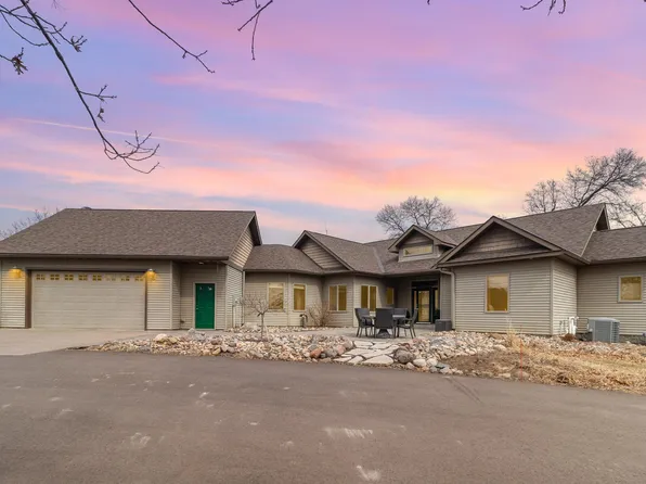 1144 70th Ave, Roberts, WI 54023