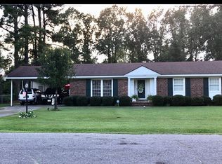 919 Spruce St, Whiteville, NC 28472