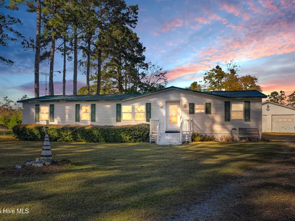 51 Robin Lane, Oriental, NC 28571