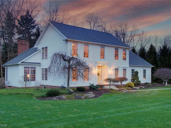 2142 Pearce Cir, Salem, OH 44460