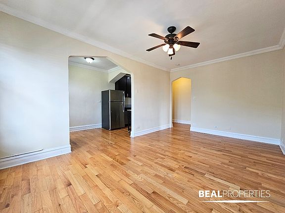 4th image of 4737 N Hermitage Ave APT 402