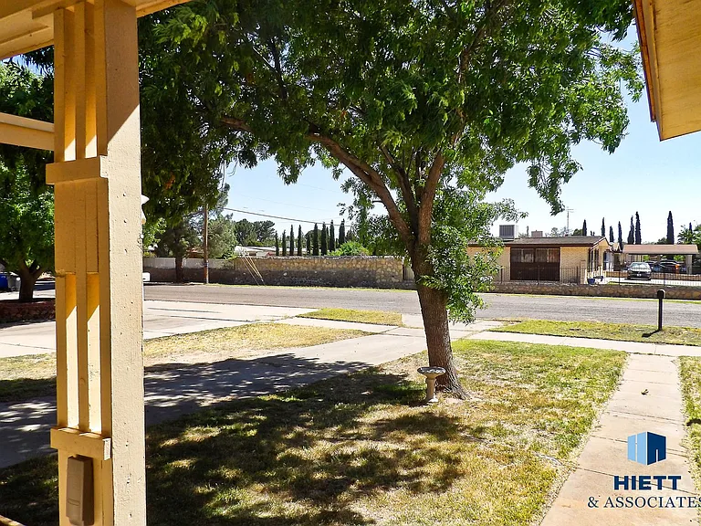 4624 Swan Dr — Photo 35