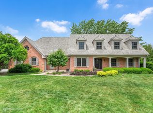 2 Stirrup Cup Ct, St Charles, IL 60174