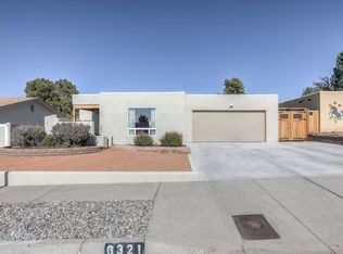 6321 Avenida La Costa NE, Albuquerque, NM 87109